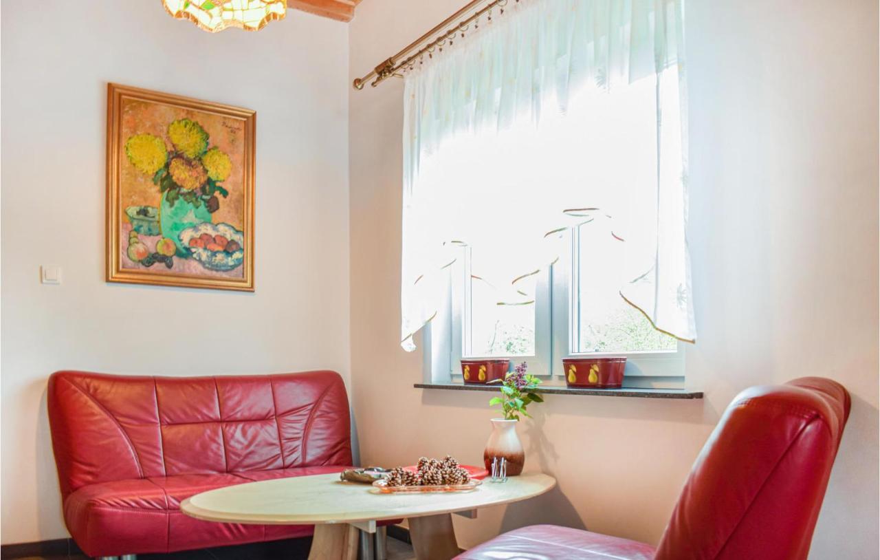 Nice Home In Nowe Warpno With Kitchen Eksteriør bilde
