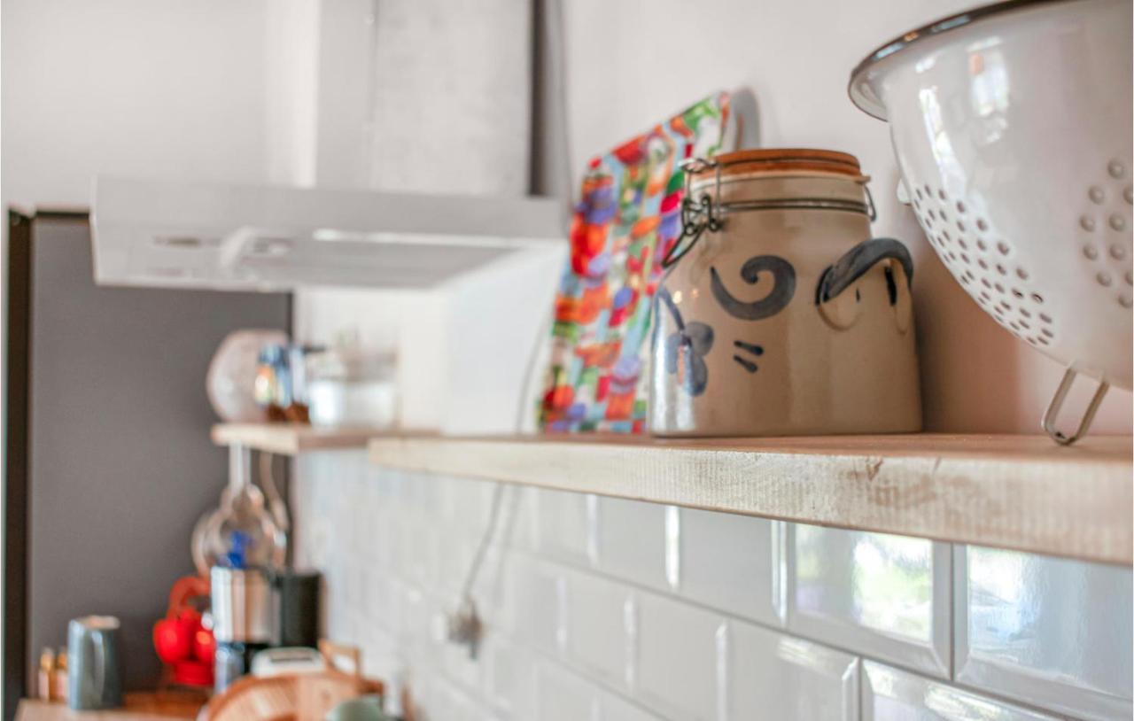 Nice Home In Nowe Warpno With Kitchen Eksteriør bilde
