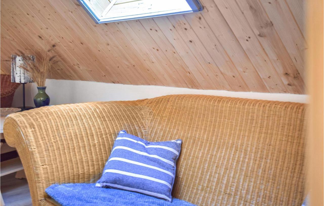 Nice Home In Nowe Warpno With Kitchen Eksteriør bilde