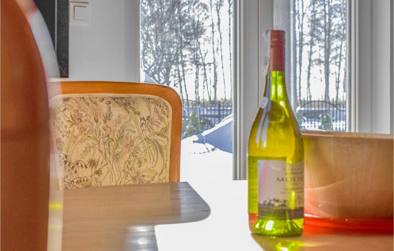 Nice Home In Nowe Warpno With Kitchen Eksteriør bilde