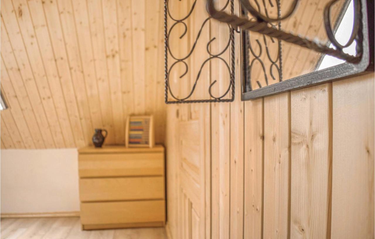 Nice Home In Nowe Warpno With Kitchen Eksteriør bilde