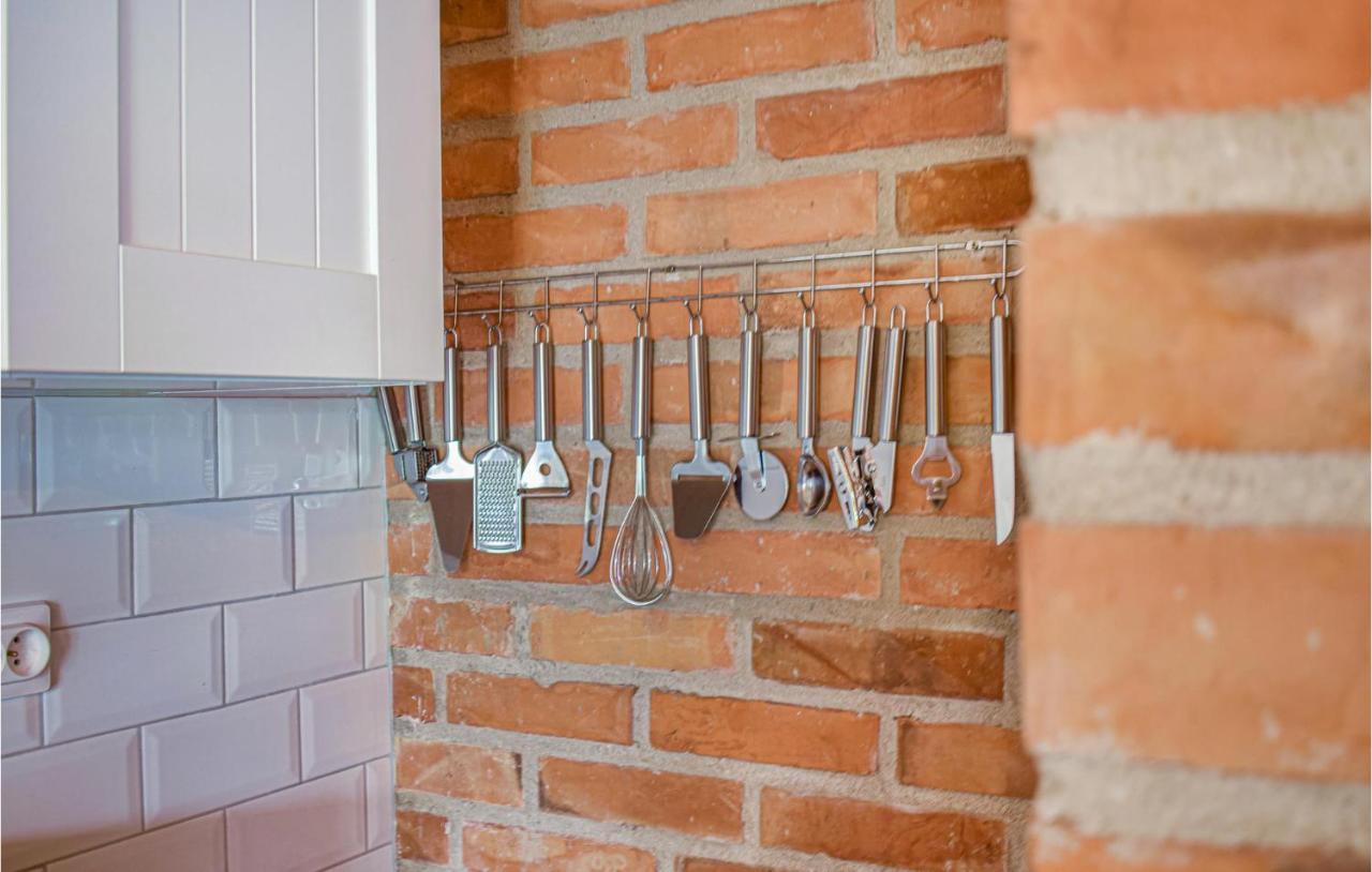 Nice Home In Nowe Warpno With Kitchen Eksteriør bilde